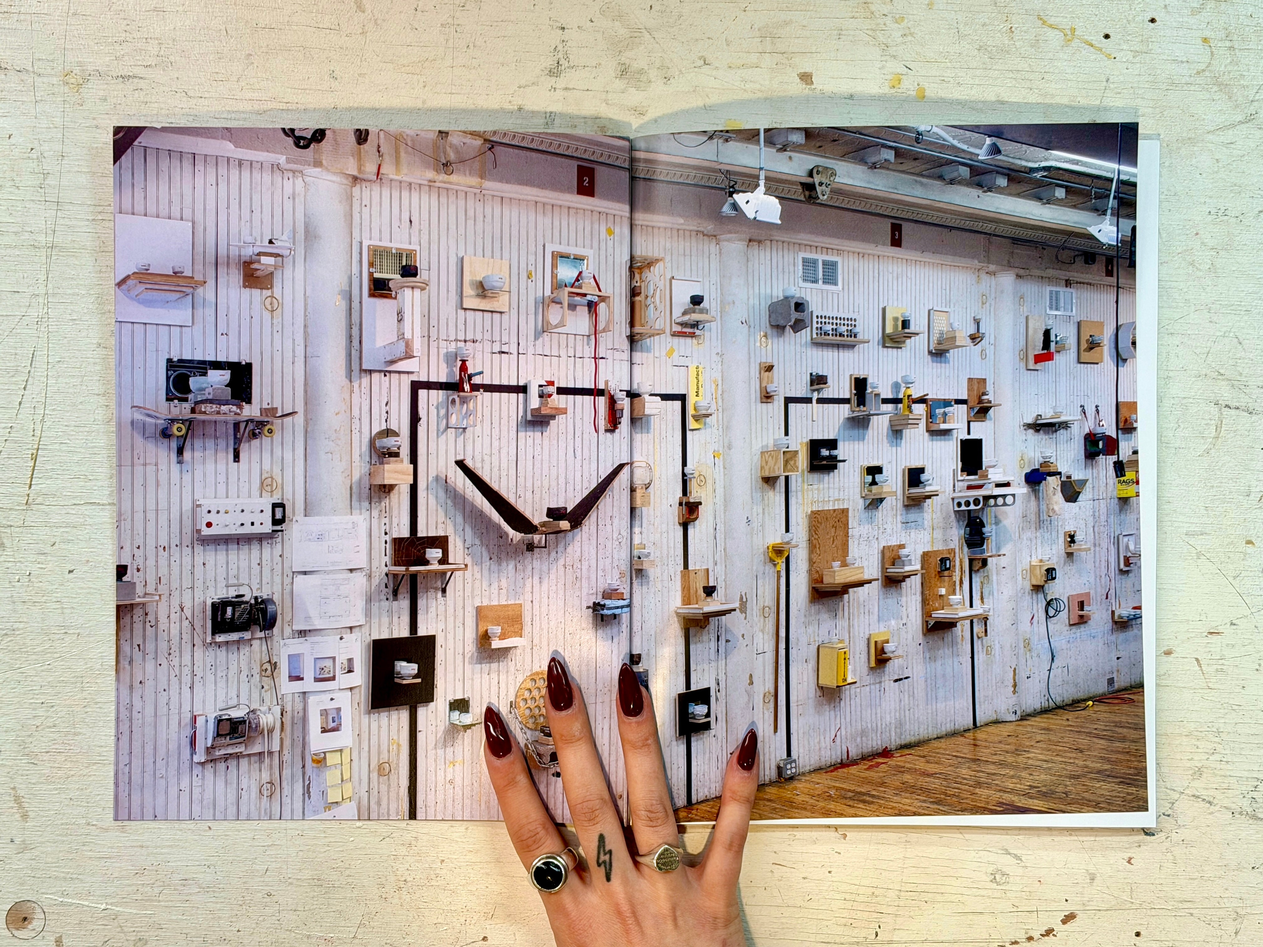 希少　トム・サックス　ハウト・ブリコラージュ　ZINE tom sachs 現代アーティスト トム・サックスが、3年ぶりとなる伊勢丹新宿店での