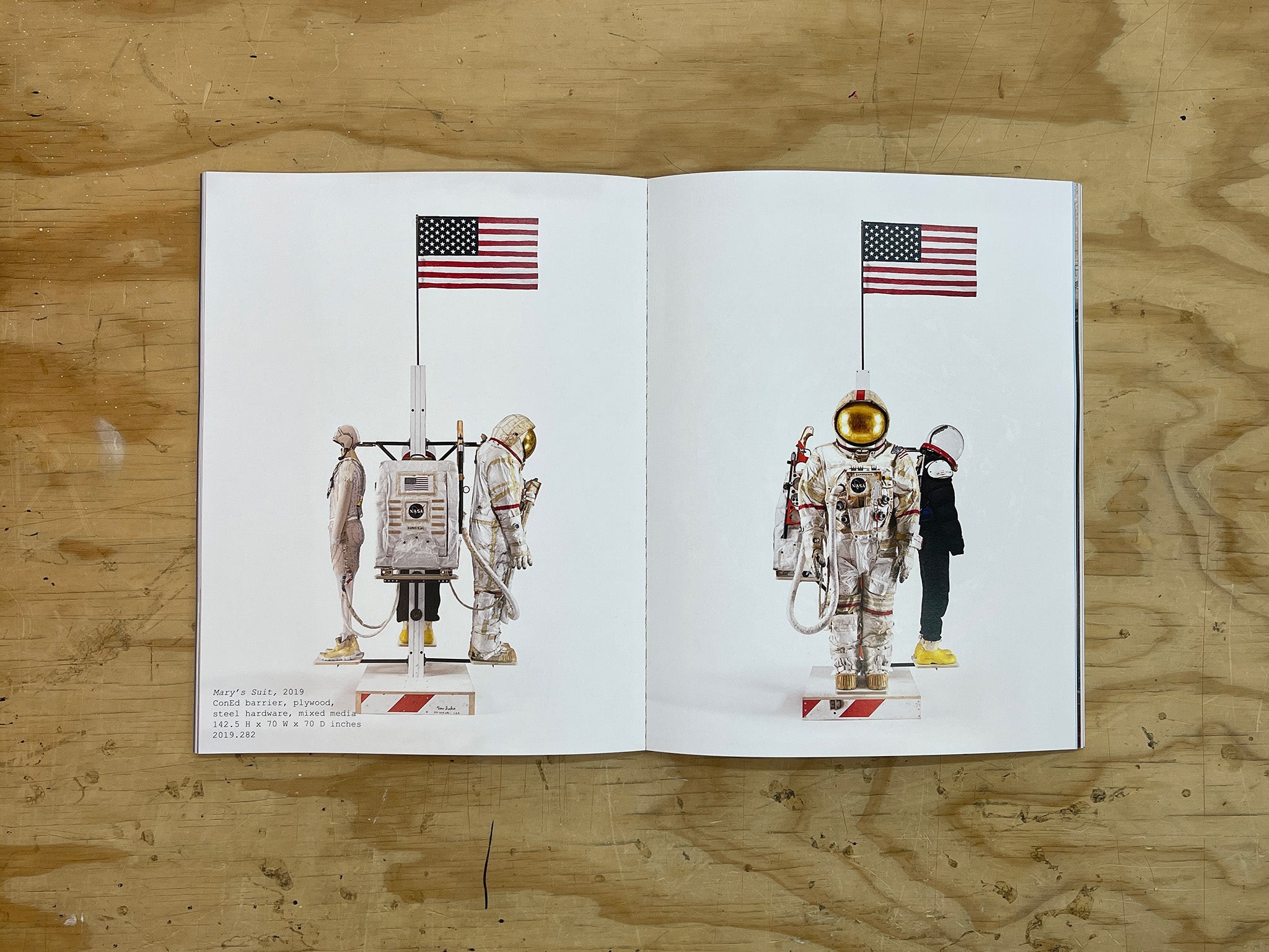 Tom Sachs: Boombox Retrospective ポスター Tom Sachs: Boombox Retrospective/ Space Program: Indoctrination